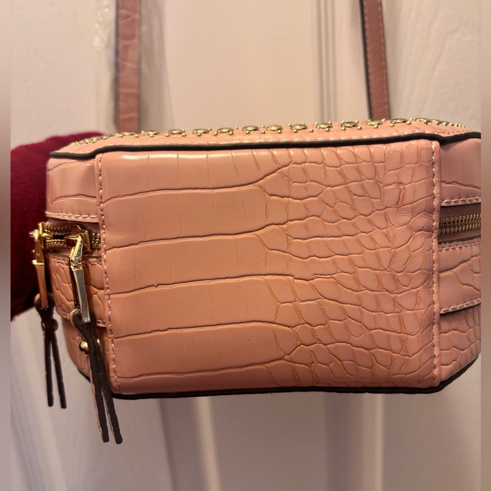 INC INTERNATIONAL CONCEPTS
Rilie Circle Top-Handle Crossbody
